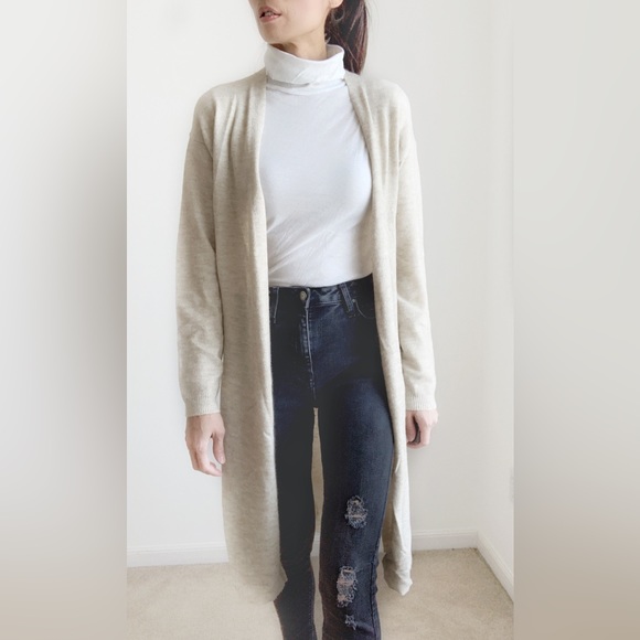 SOFT NEUTRAL LONG CARDIGAN SWEATER - Picture 3 of 6